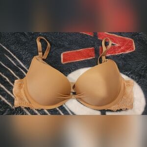 Victoria's Secret Demi Bra